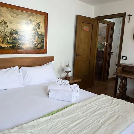 Piccolo Rododendro Q427 Breuil-Cervinia